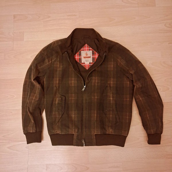 Veste Baracuta G9 à motif ciré portée une fois taille moyenne