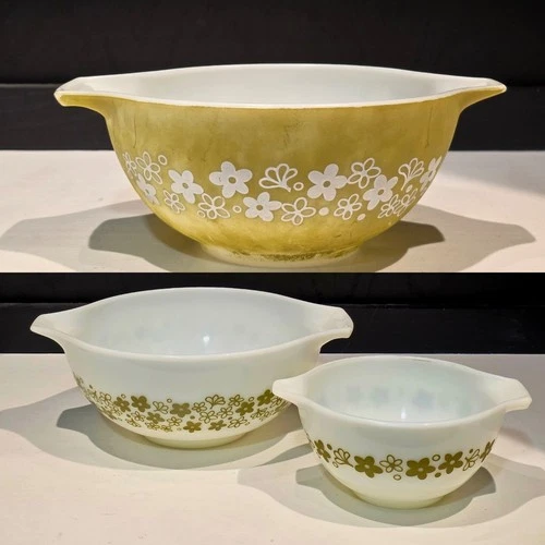 Vintage 3 Pyrex Spring Blossom Yellow Crazy Daisy Cinderella Mixing Bowls Set