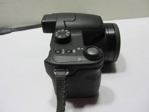 Panasonic Lumix DMC-F27 Digital Camera - Picture 6 of 11