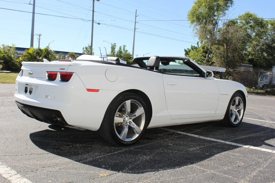 2012 CHEVROLET CAMARO 2LT RS CABRIO  AUTOMATIK WEISS/SCHWARZ SONDERMODELL - Bild 2 von 4