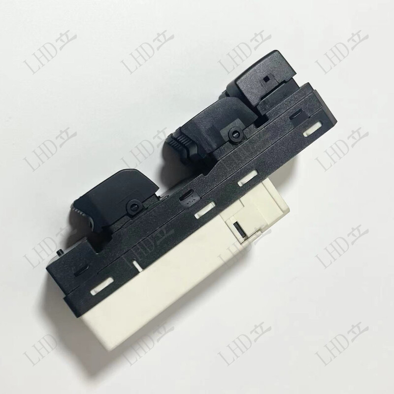 1PC POWER WINDOW SWITCH BUTTON For SUZUKI GRAND VITARA SX4 06-13