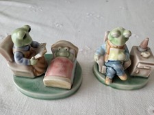 Porzellan Figur "Frosche Familie"
