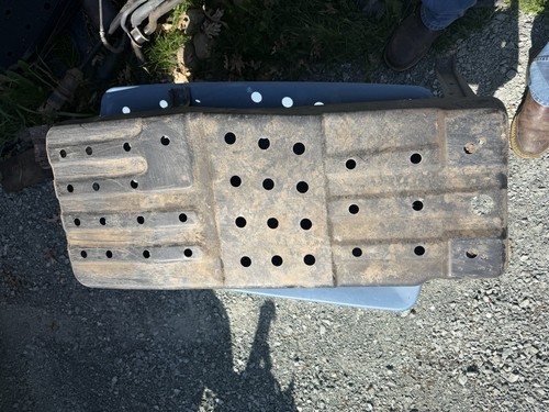 1996-2002 Toyota 4Runner fuel gas tank skidplate shield rock guard skid plate 