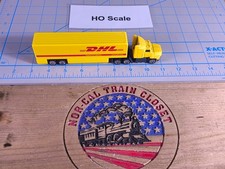 HO DHL Tractor Trailer no box Lot #G43