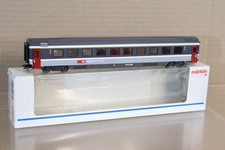 MARKLIN 4368 HAMO SBB CFF 1st CLASS EXPRESS COACH 233-0 MINT BOXED on