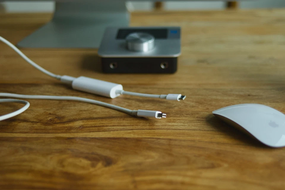 ZOOM TAC-2 Thunderbolt Audio Interface - Bild 4 von 4