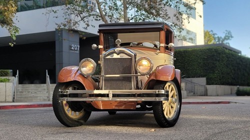1926 Buick Sedan 1926 BUICK 2 DOOR SEDAN / RESTORED - Picture 3 of 24