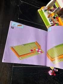 LEGO FRIENDS: Heartlake Juice Bar (41035) USED -- ALL PIECES INCLUDED