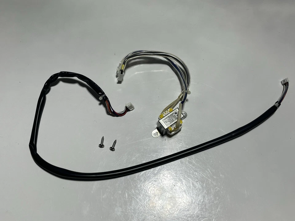 Transformador y arnés de cables para enfriador de vino Frigidaire modelo # EI35X15 Foto 2 de 4