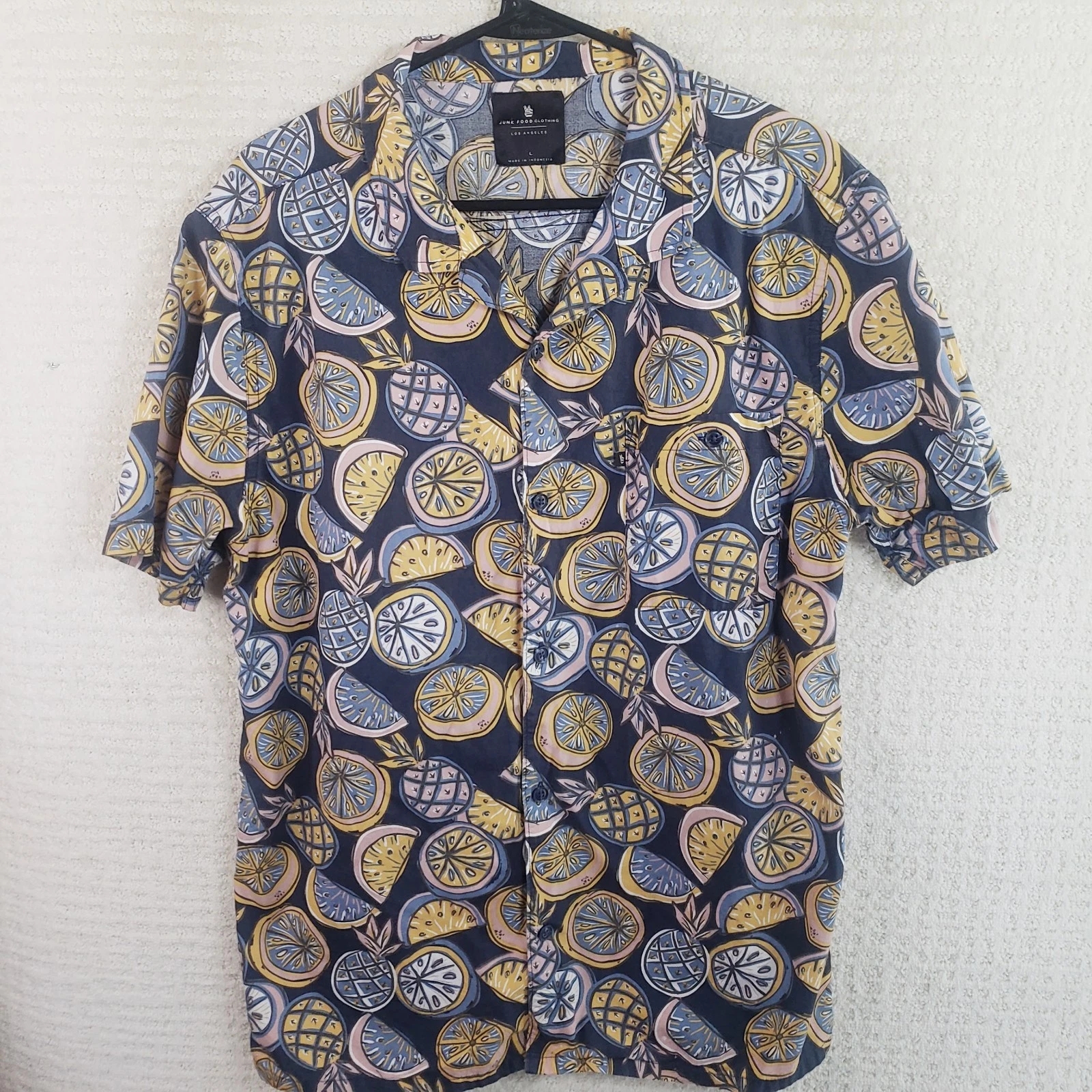 Junk Food Clothing Hawaiian Shirt Sz L Tropical Pineapple Short Sleeve Vacation