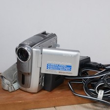 Sony Handycam DCR-PC109 Mini DV tape Camcorder TAPE TESTED Needs Battery 