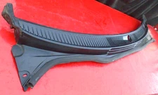 01-05 LEXUS IS300 FRONT WINDSHIELD WIPER MOTOR COVER VENT COWL TRIM GRILL OEM