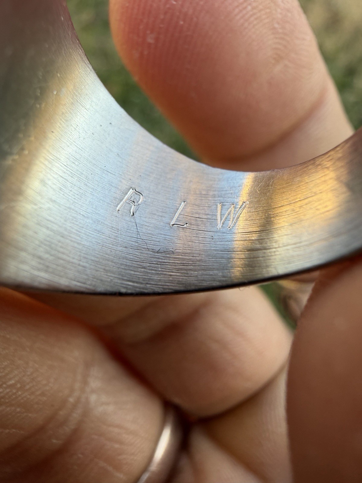 Hunter Huss High School Class Ring - image 8