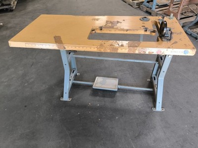 Vintage Singer Industrial Sewing Machine Table Gray Tan 259462 1 Pedal ...