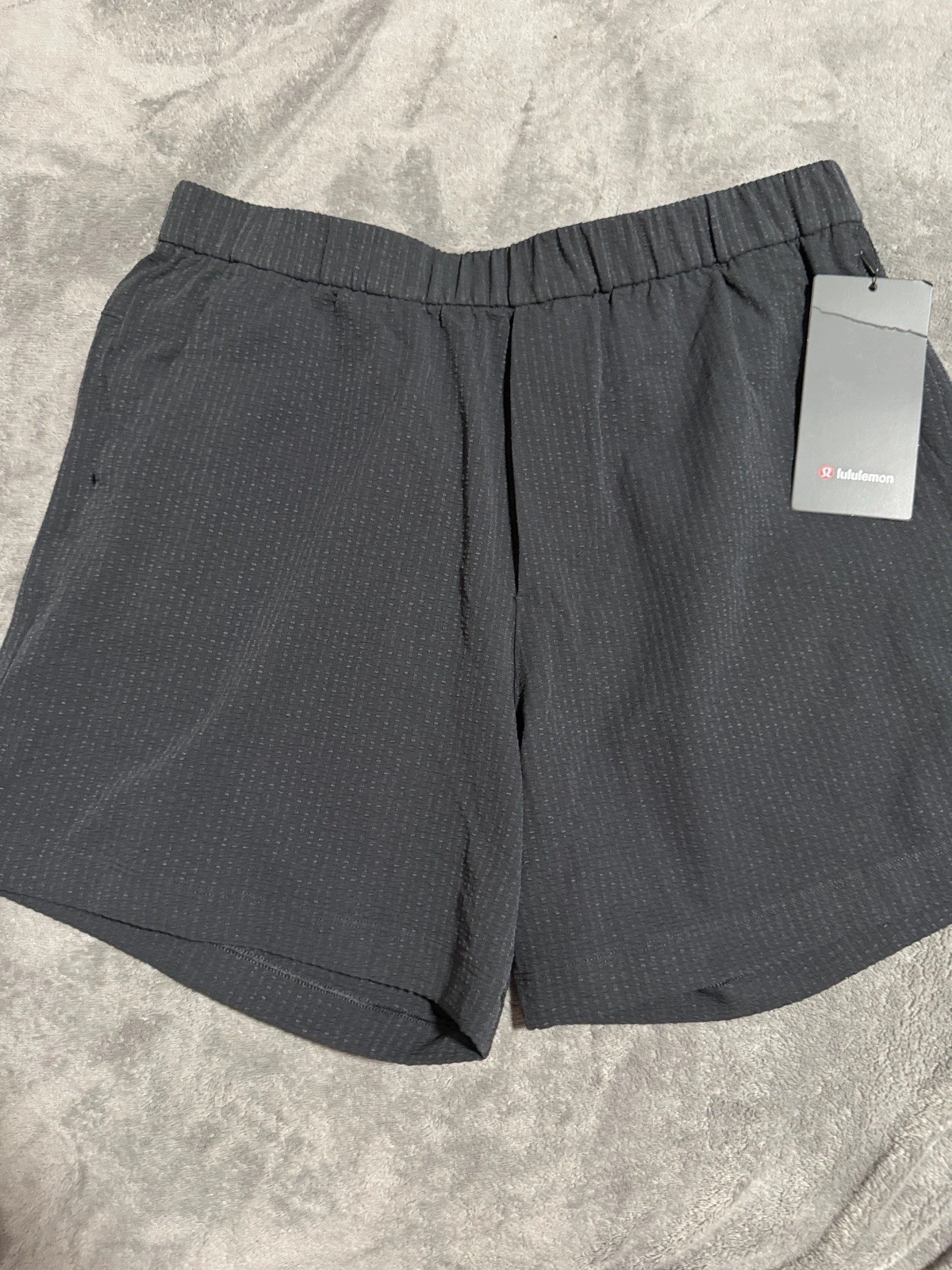 Lululemon ABC WovenAir Pull-On Short 5" Color: Black Size: Large LM7BSYS 🍋