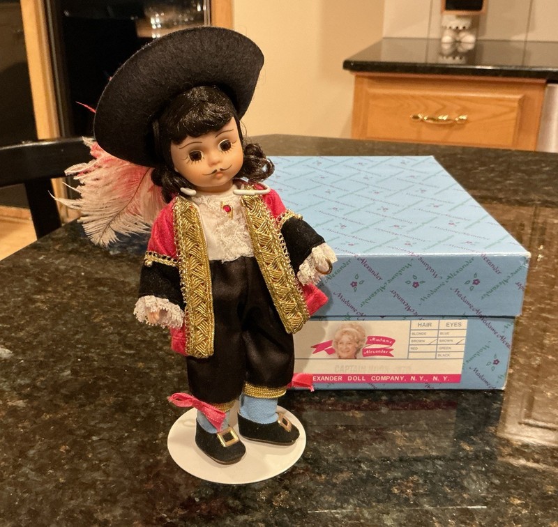 Madame Alexander #470 Storyland CAPTAIN HOOK 8" Doll Original Box & Stand