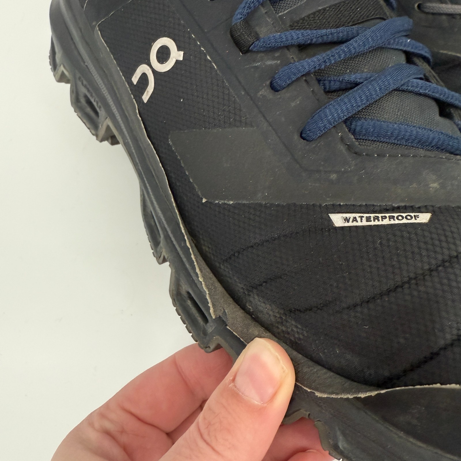 On Cloud Cloudventure Waterproof Black Running Tr… - image 5