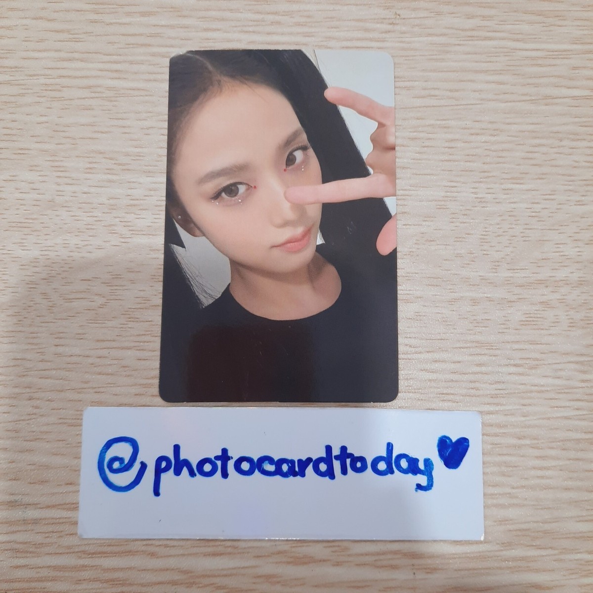 BLACKPINK JISOO ME KIT ALBUM POB PRE-ORDER OFFICIAL PHOTOCARD