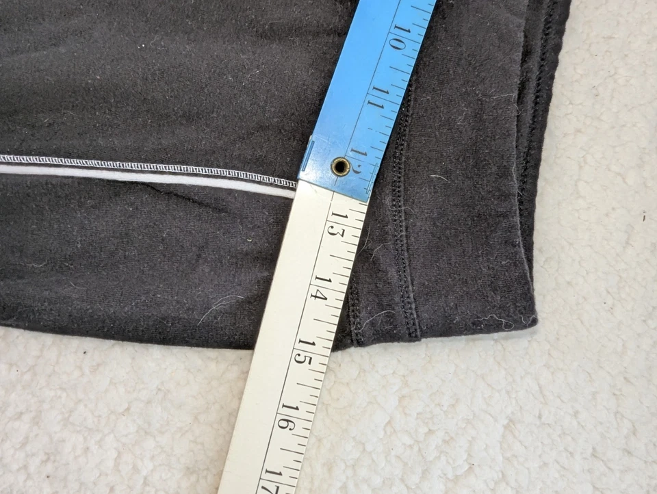 Danskin capri yoga pants black and white SZ Small. - Image 2 of 4