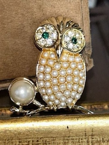 Vintage Sarah Coventry 'Night Owl' Brooch with Faux Pearls and Rhinestone Eyes