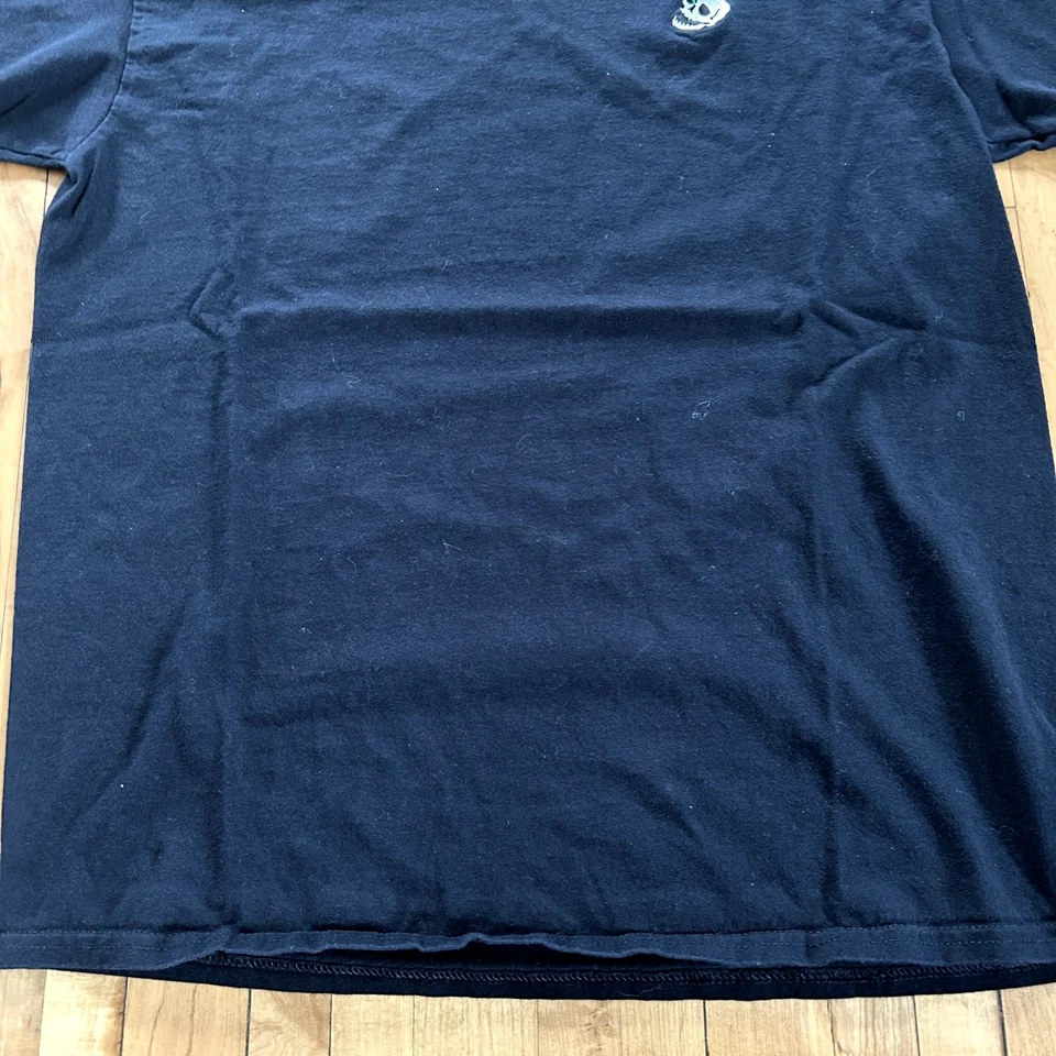 Рубашка мужская Riot Society с черепом и розами L черная с вышитым логотипом повседневная футболка - Изображение 3 из 4