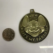 Crowd Awards It’s My Party! Chuck E Cheese Pendant 