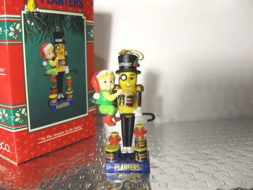 MR PEANUT CASCANUECES ORNAMENTO Tis The Season To Be Nutty PLANTERS Enesco '96 Sin usar, en caja - Imagen 9 de 9