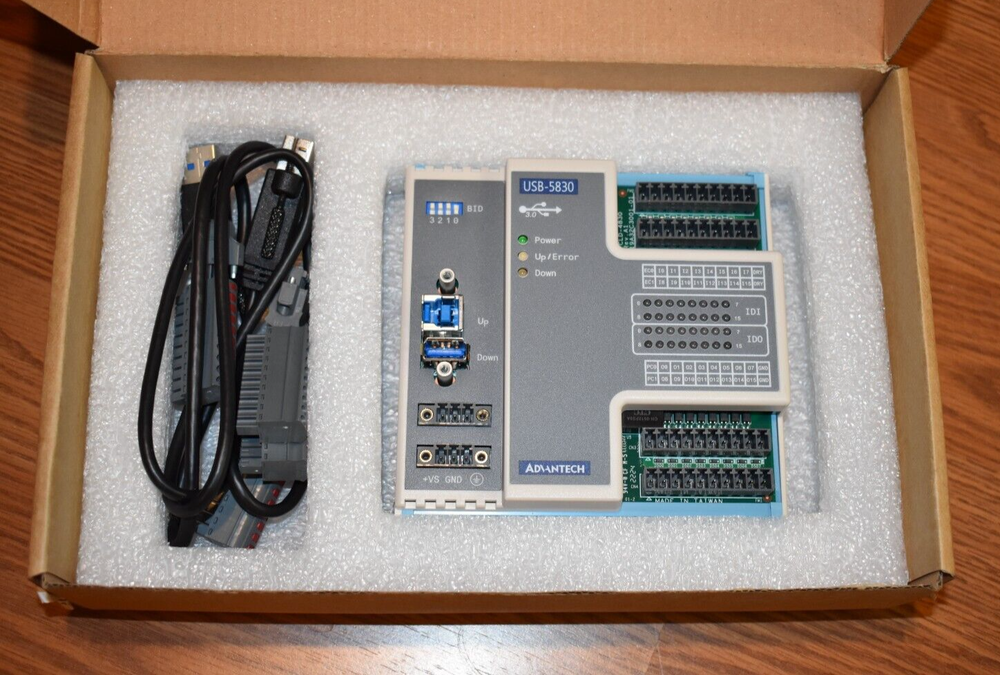 Advantech USB-5830 16-ch Isolated DI and 16-ch Isolated DO USB 3.0 I/O Module
