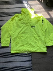 snowboard windbreaker
