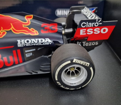 MINICHAMPS 1:18 Modelo Auto F1 Red Bull Honda RB16B Verstappen Abu Dhabi 2021 - Imagen 6 de 11