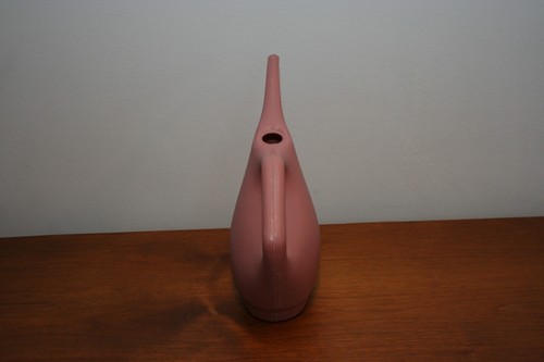 Vtg Retro Textured Plastic Watering Can 2 Quart (Dusty Rose, Mauve) Made in USA - Picture 5 of 7