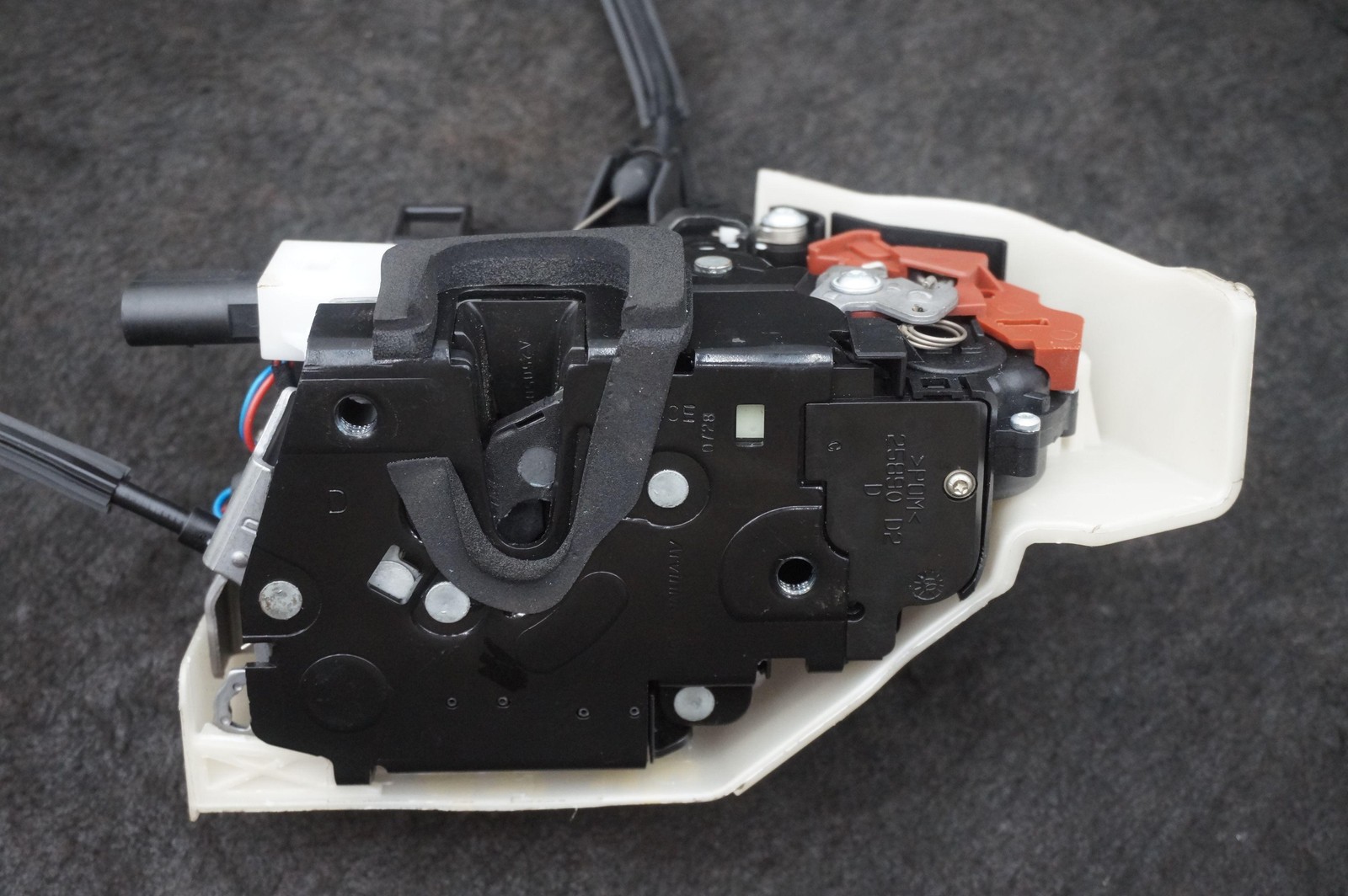 Rear Right Door Latch Actuator 3D4839016S Bentley Continental Flying Spur 06-12