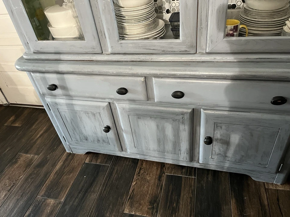 Blue With Black Touch China Cabinet. Two Pieces Very Good Condition.heavy - Image 3 of 4