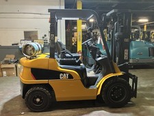 CAT 6000 LB Gabelstapler 2021 Pneumatisch - alternate angle