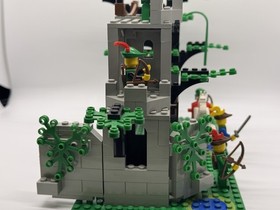 LEGO Castle: Forestmen's Crossing (Set 6071) 100% Complete w/ instructions 