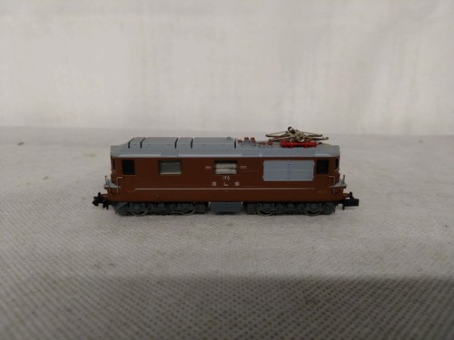 Arnold 2414 Swiss Class Re 4/4 170 BLS Elektrolokomotive Spur N | Zustand: Used