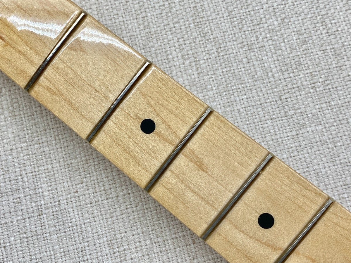 MIM Genuine Fender Strat Neck Player Series Maple 22 Fret! 9.5