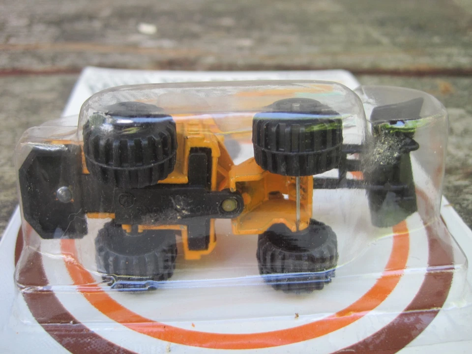 NOS 1981 Intex Recreation Mini Macks Die Cast Metal Scale Models Snowplow - Image 4 of 4