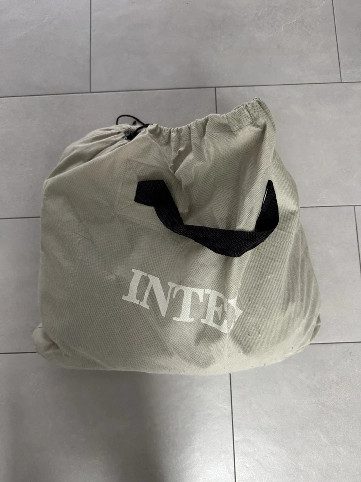 Matelas Gonflable Intel - Photo 1/3