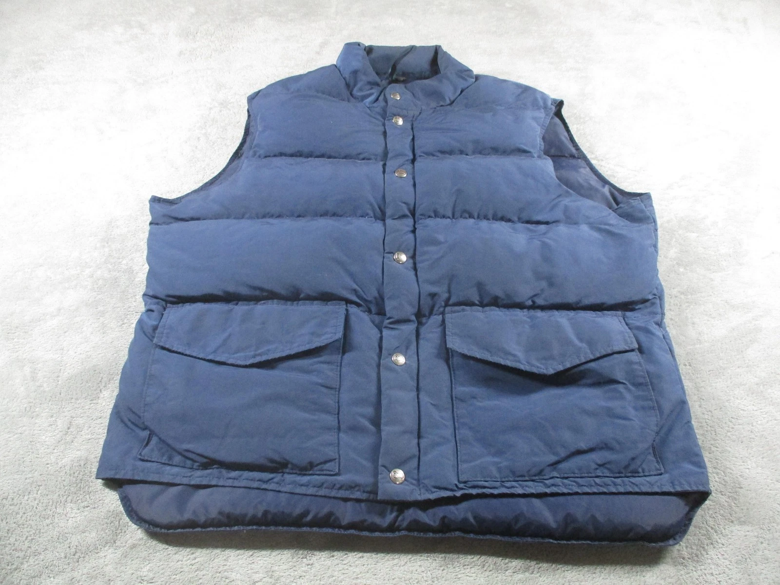 Woolrich Vest Mens XL Blue Cotton Canvas Down Puffer Full Zip Insulated
Opens in a new window or tab