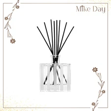 NEST Fragrances Cedar Leaf & Lavender Reed Diffuser 175ml New no Box with reeds