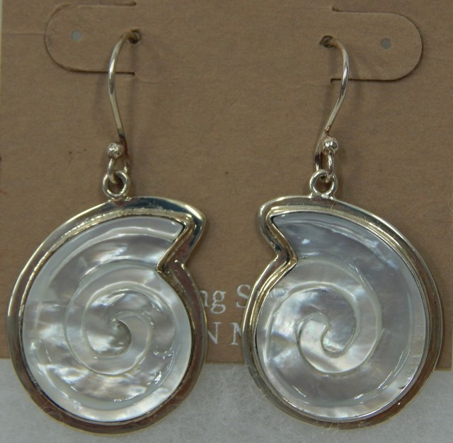 Tweeds Sterling Silver Mother of Pearl Mollusk Shark Eye