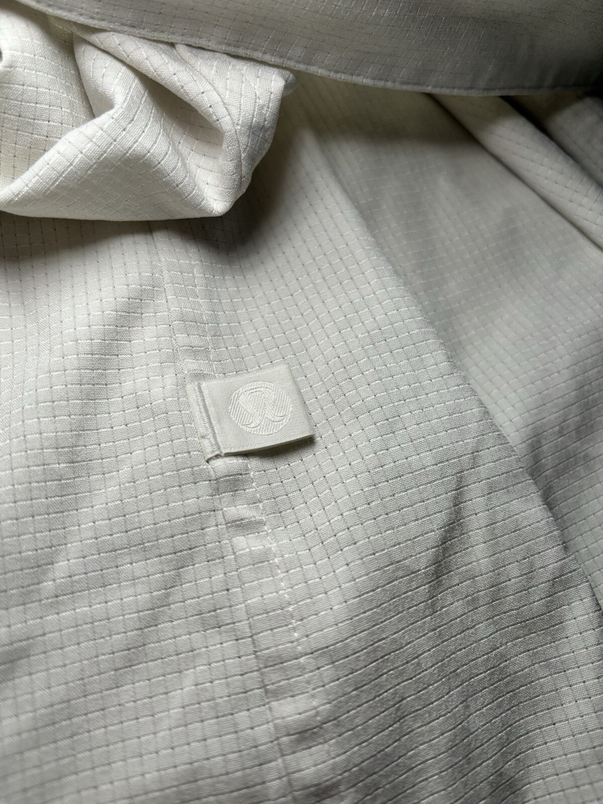 Lululemon Lightweight Collar Button-Up Shirt - image 6