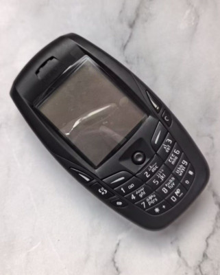未使用\"ノキアNOKIA　携帯電話『NOKIA 6600』純正バッテリー付 Original White NOKIA 6600 Bluetooth Camera GSM Triband Unlocked