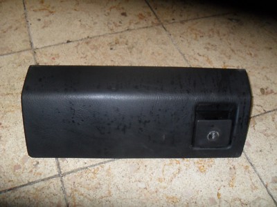 VW Corrado G60 Armaturenbrett Verkleidung Deckel vom Handschuhfach