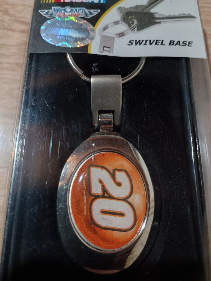 2007 NASCAR Tony Stewart #20 Swivel Base Premium Key Ring WinCraft - Image 3 of 4