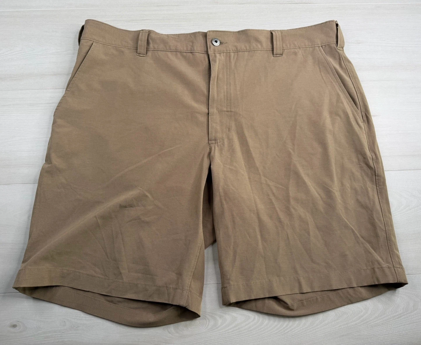 Duluth Trading Flex Dry On The Fly Shorts Brown Standard Fit Stretch Mens 42 EUC