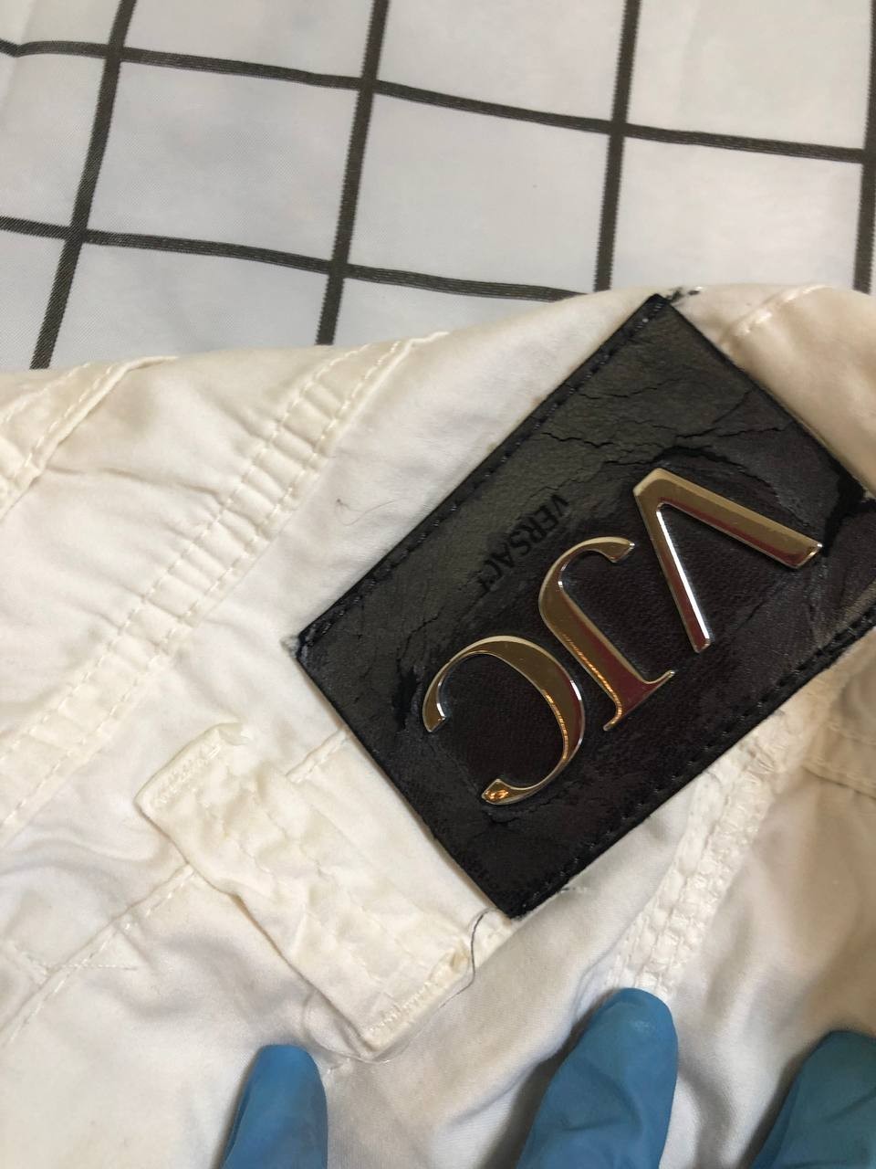 VERSACE JEANS COUTURE VINTAGE WHITE DENIM JEANS 27 VERY GOOD CONDITION thumbnail 10