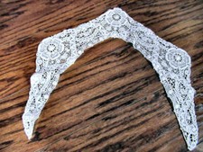 Vintage White Dress Collar Beautiful Shiffli Floral Lace