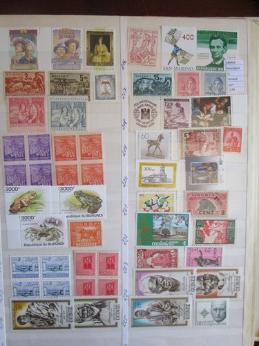 MNH WORLD LOT STAMPS STAMPS** (L44463)